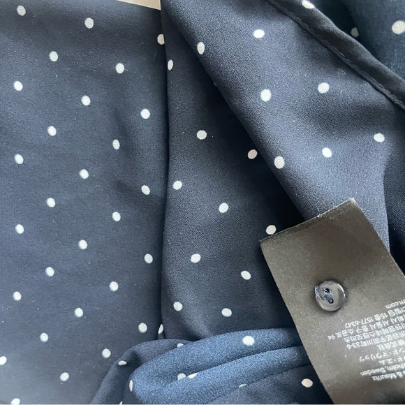 H&M Blouse - Picture 3 of 6